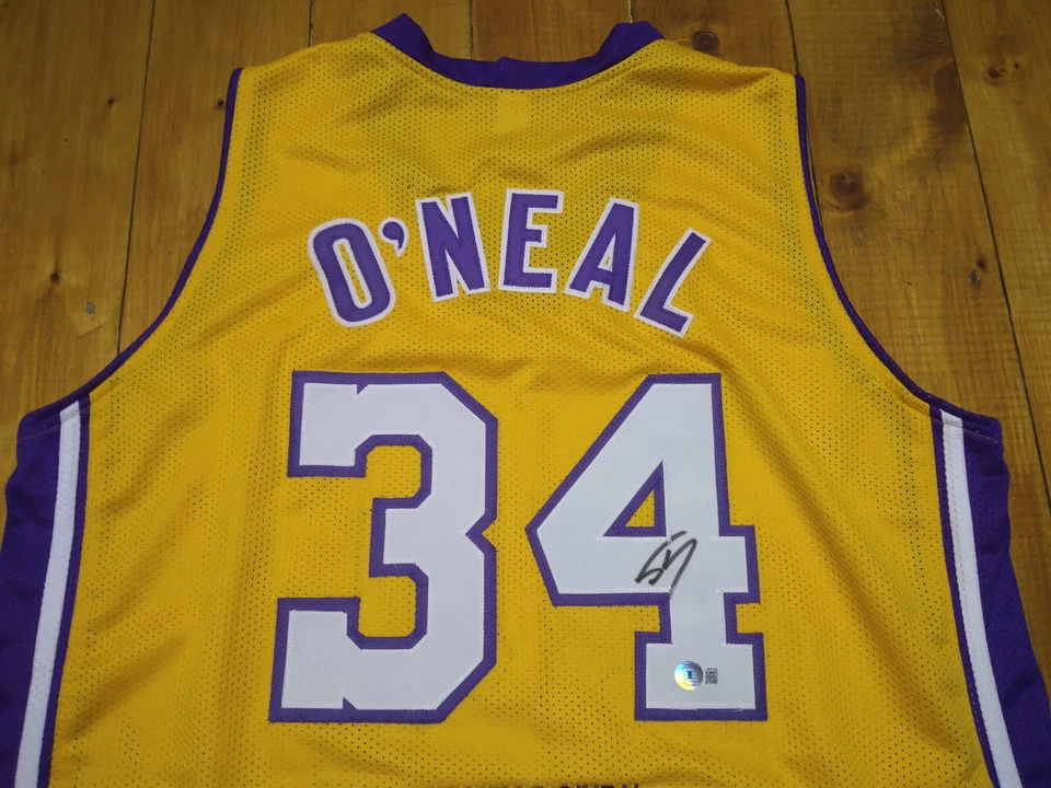 Maillot de basket Lakers de Los Angeles signé Shaquille O'Neal avec COA Beckett - Photo 4/4