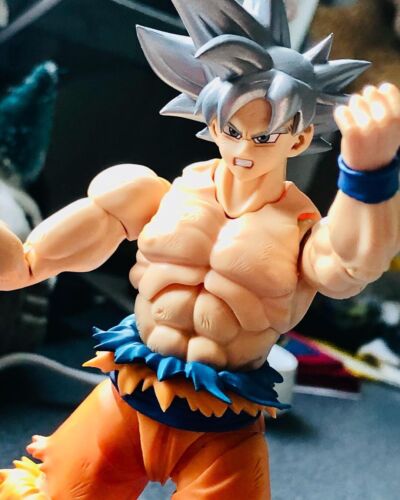 Boneco Sh Figuarts Goku Ultra Instinct Superior Dragon Ball - R$ 651,9