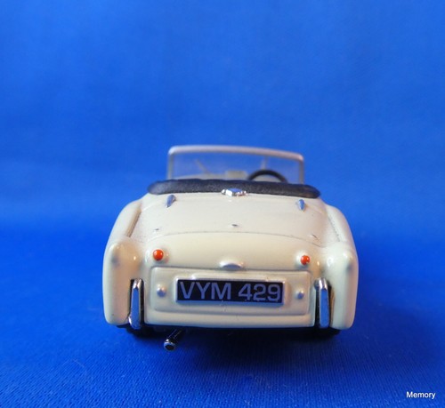 TRIUMP TR3A VANGUARDS LLEDO 1/43 - Foto 5 di 8