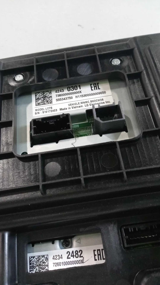 Pantalla de infoentretenimiento usada se adapta a: Chevrolet Spark 2016 grado A Foto 2 de 4