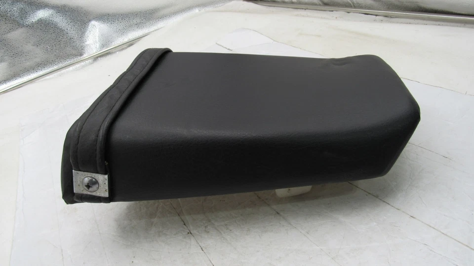 Yamaha FZR600 1997 FZR600R OEM pasajero trasero tándem asiento de pasajero Foto 3 de 4