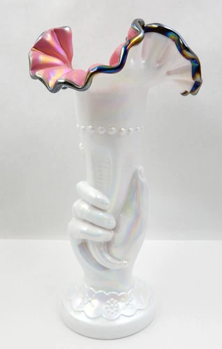 VINTAGE FENTON BLACK ROSE WHITE IRIDIZED HAND ART GLASS 10-1/4" TORCH VASE