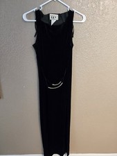 Black Floor Length Gown Size 5 - Velvety