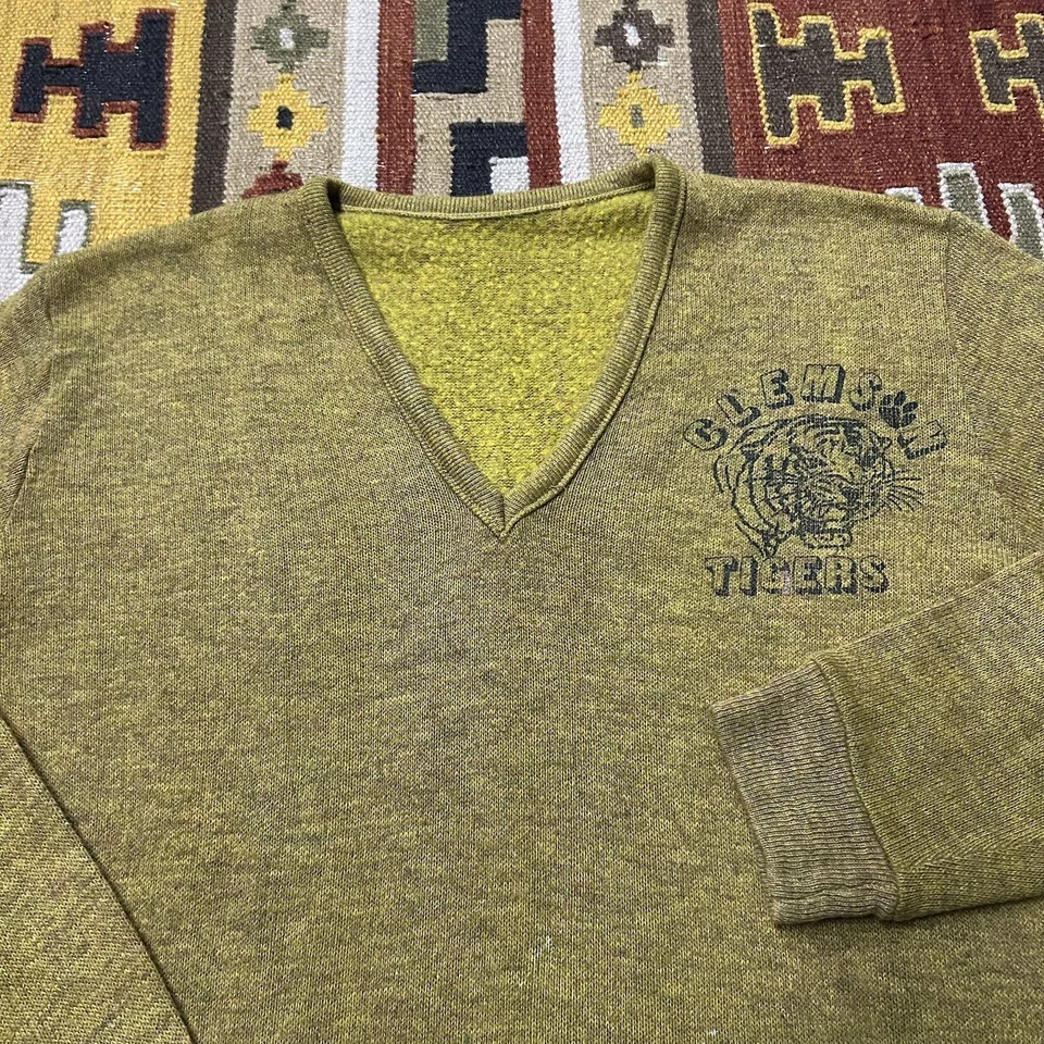 Suéter tejido cuello en V mezcla rayón Clemson Tigers vintage años 60 talla M - mostaza/verde Foto 2 de 4