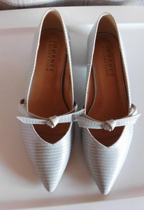 Journee Collection Cait Women's Bow Mary Jane Taupe Faux Leather US Size 9 WIDE