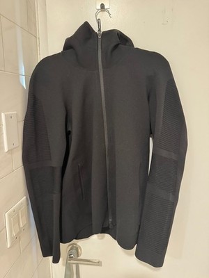 Descente Allterrain  Fusionknit Jacket - M - Black - Excellent Condition