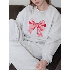 Bow Graphic Round Neck Long Sleeve Sweatshirt