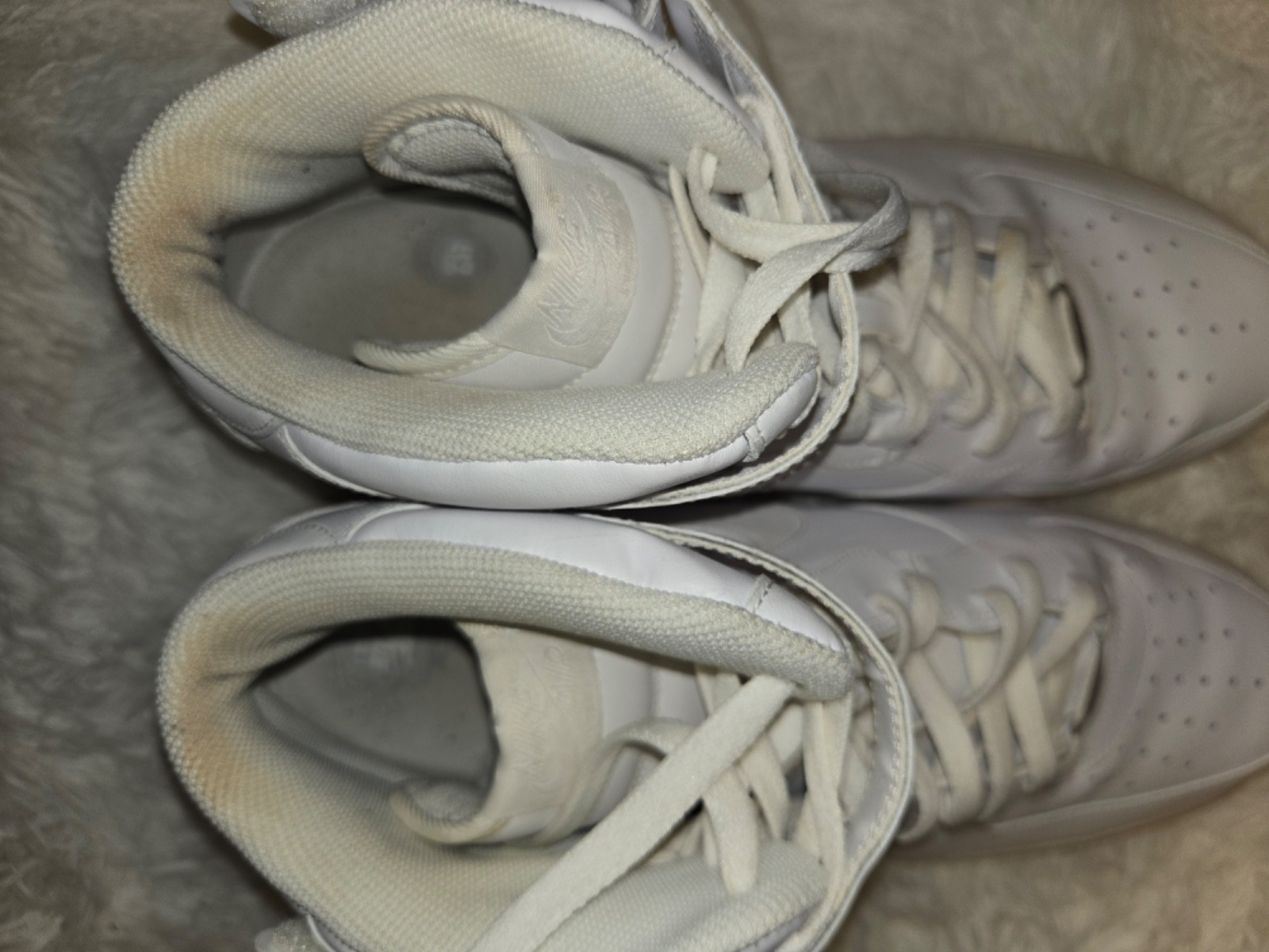 Men white tennis shoes Nike size 17 thumbnail 3