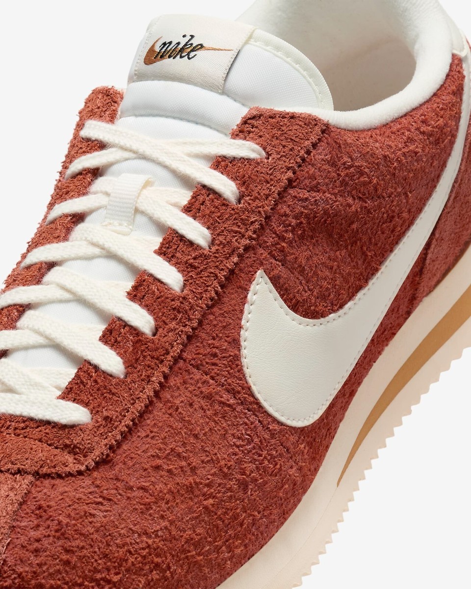 NIKE Cortez SE Suede HF3142-200 Dark Russet/Flax/Muslin/Sail Men's