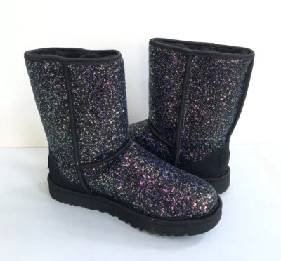 靴 UGG CLASSIC SHORT COSMOS 24cm UGG CLASSIC SHORT COSMOS SPARKLES BLACK MULTI BOOTS US 7 / EU 38