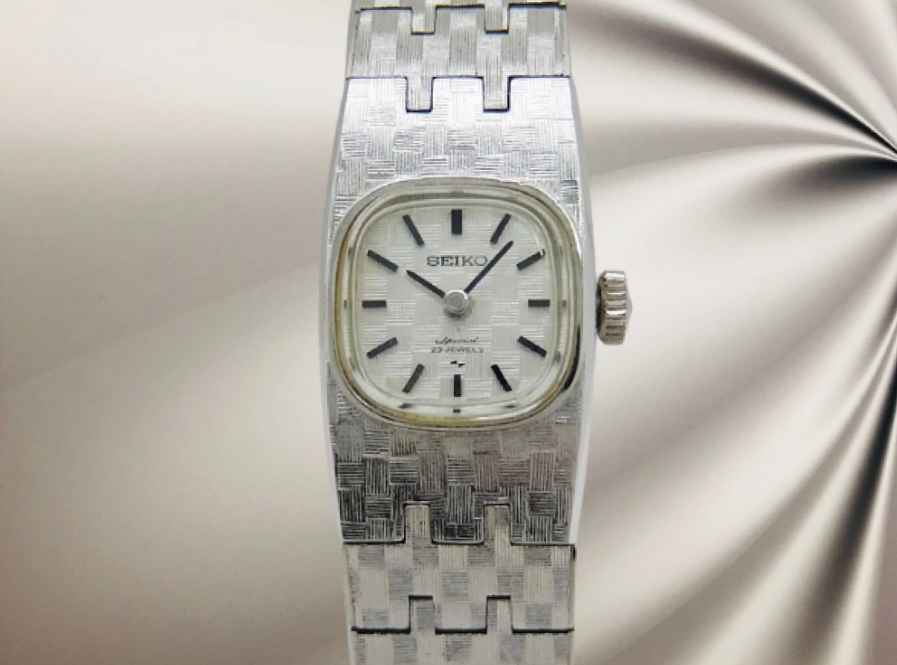 Seiko Special 23 Jewels 1140-3020 WGP/SS Silver Dial Ladies