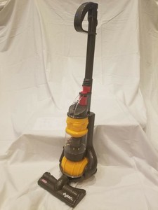 pretend dyson vacuum