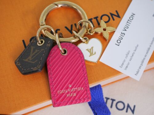 Louis Vuitton Bijoux Sac Fetish Bag Charm Keyring M69562 Heart Flower #5636P - Afbeelding 1 van 19