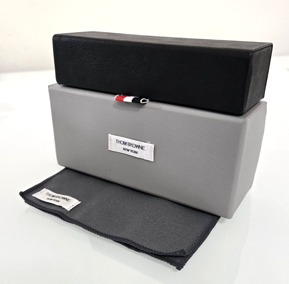 THOM BROWNE ブラックケース Thom Browne Eyeglass Case 6x2x1.5 Original Authentic Black Glasses