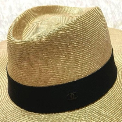 CHANEL シャネル ココマーク付き ストローハット ロングブリム CHANEL Coco Mark Straw Hat with Long Brim Natural x Black Fashion