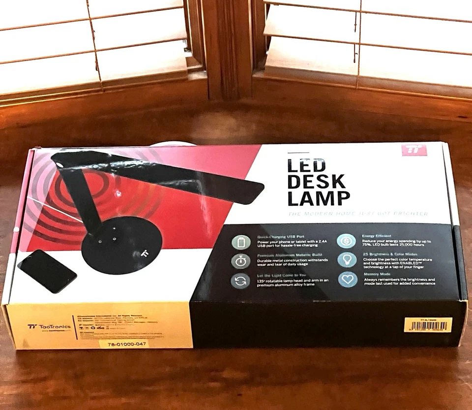Lámpara de Escritorio LED Tao Tronics con Función de Memoria y Puerto de Carga USB Modo de Memoria Foto 2 de 4