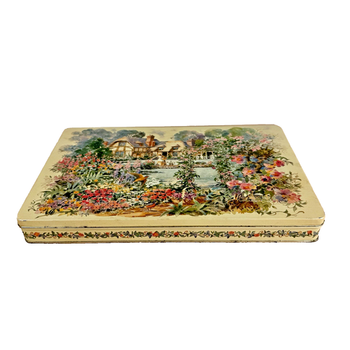 Maud Hollyer's Thatched Roof Cottage and Gardens Tin 13.5" X 8" Hong Kong - 第 2/14 張圖片
