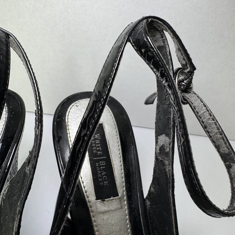 Zapatos con cuñas de charol negro White House Black Market punta abierta talla 7,5 Foto 4 de 4