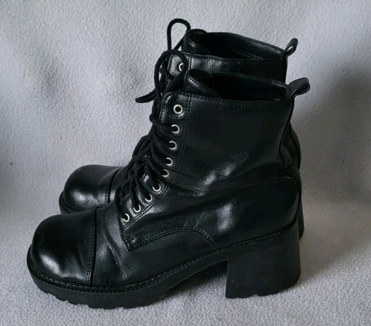 Vintage Y2K Lower East Side Chunky Platform Boots Size 7 Womens
