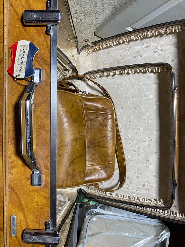 Maleta Equipaje Vintage American Tourister Carcasa Rígida Dorada Llave Original con Env Foto 3 de 4