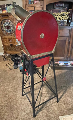 vintage international mutoscope New York.  with stand