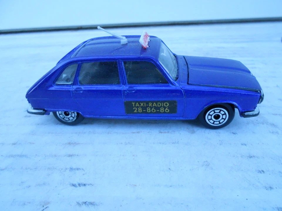 superbe voiture renault 16 TAXI RADIO NOREV 1/43 NO DINKY - Photo 4/4