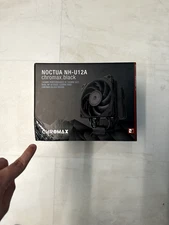 Noctua NH-U12A chromax.Black, 120mm CPU Cooler (Black) *Slight Damage to Box