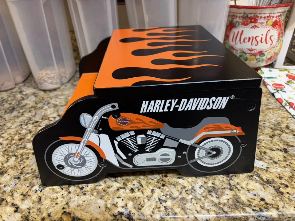 KIDKRAFT Harley Davidson Child Toddler Storage Chair Motorcycles Decor Rare Euc - Image 3 of 4