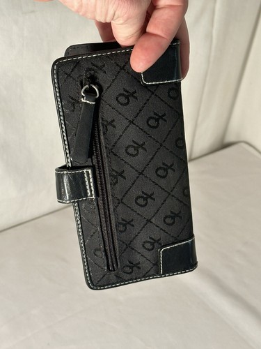 Black XO Credit Card Case Coin Wallet Keychain Silver Clasp - Picture 3 of 4