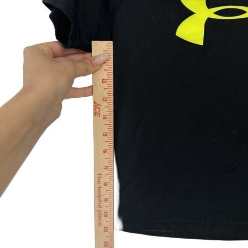 UNDERARMOUR heat gear t shirt (RETAIL $30) - Picture 3 of 4