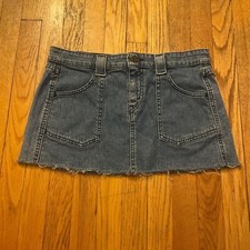 levi  s vintage y2k super lowrise stretch denim jean skirt with pockets size 9