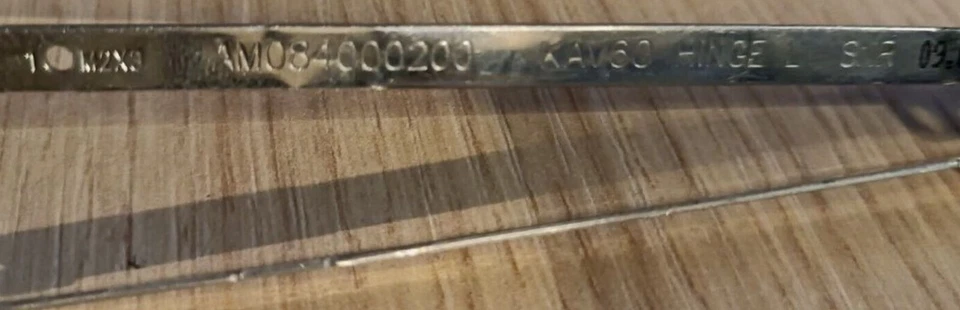 RICAMBIO CERNIERE BRACKET ACER ASPIRE ONE D250 KAV60 AM084000100 + AM084000200 - Immagine 2 di 3