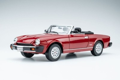 Pininfarina Spidereuropa 1982   rosso 1:18 Touring Modelcars 