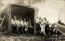 Foto Ak Deutsche Soldaten, Soldatenleben, Latrine, I. WK - 11103147