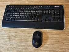 Microsoft Wireless Keyboard 3000 v2.0 Mouse 5000 BlueTrack Scroll Black White