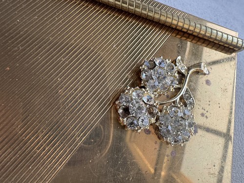 Volupte Minaudieres strass gioiello compatto - Foto 3 di 10
