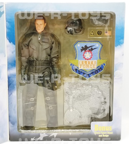 Elite Force F-18 Hornet Aviator Cougar Action Figure w/ Badge & Stand Poseable - Picture 4 of 6