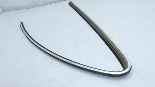 98-02 w208 MERCEDES CLK320 COUPE PASSENGER RH QUARTER GLASS BELT MOLDING T5204 - Picture 5 of 10
