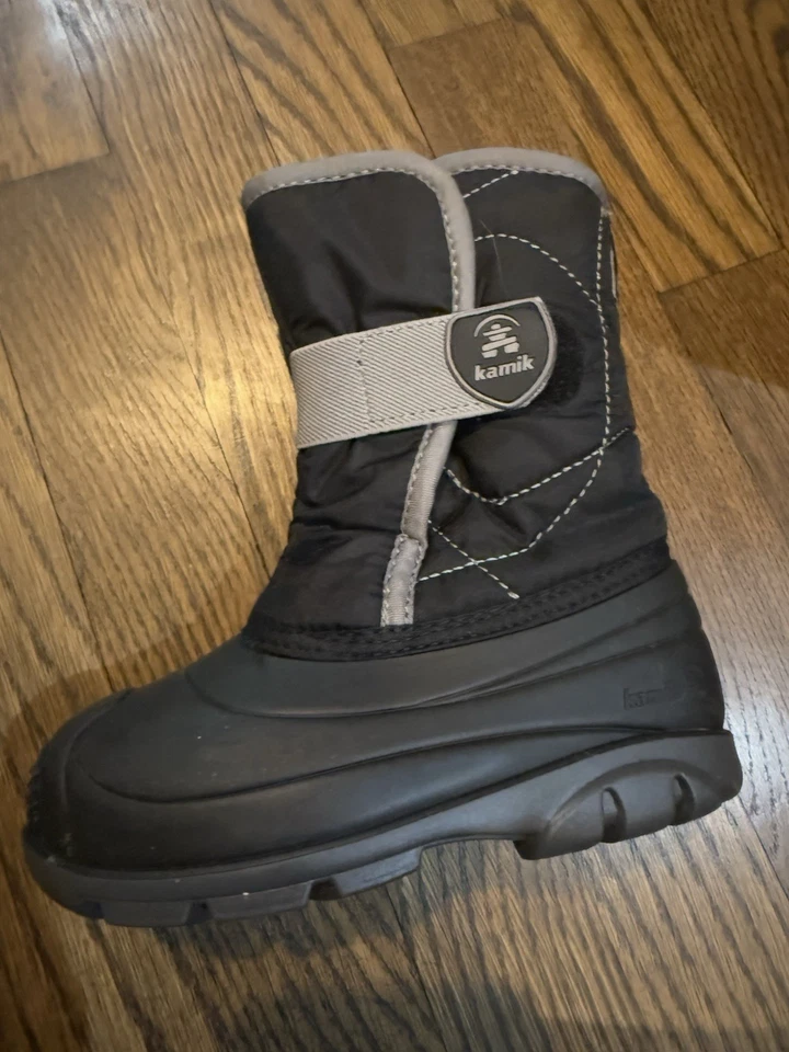 Bota de nieve Kamik para niños Foto 2 de 4