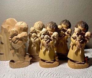 ANRI Juan Ferrandiz Girl With Lambs Carving 6 Pc Progression Set Wood Italy