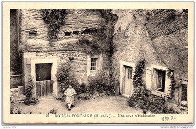 49 DOUE LA FONTAINE - ein Wohnkeller