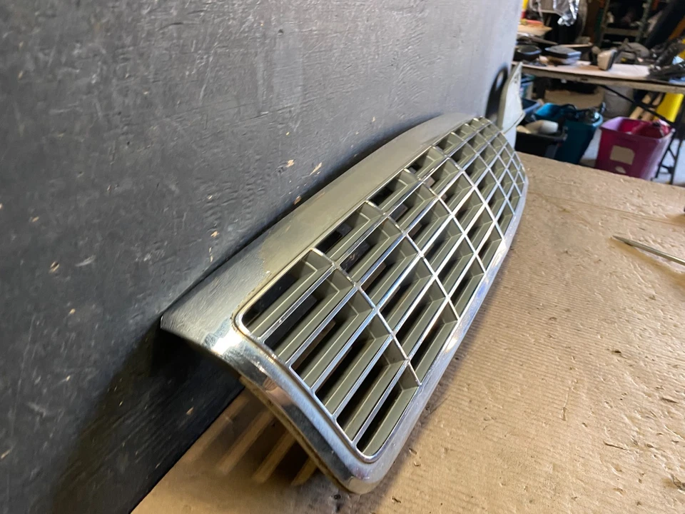 Chevrolet Caprice 1991 a 1996 parrilla delantera P6245 PS Foto 3 de 4