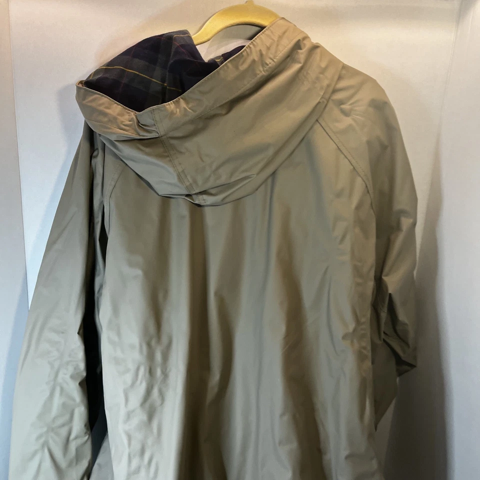 Chaqueta ligera Totes caqui, talla 2XL con capucha y bolsillos Foto 4 de 4