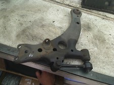 Triangle de suspension Toyota AVENSIS