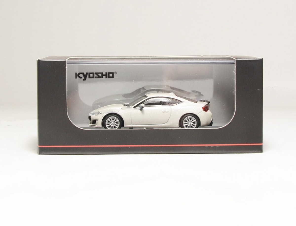 Kyosho 1/64 Scale Subaru BRZ GT 2016 White Diecast Car Model Toy