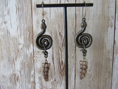 Rattlesnake Rattler Tail Earrings Snake Charm Jewelry Hoop  Animal Bone E654