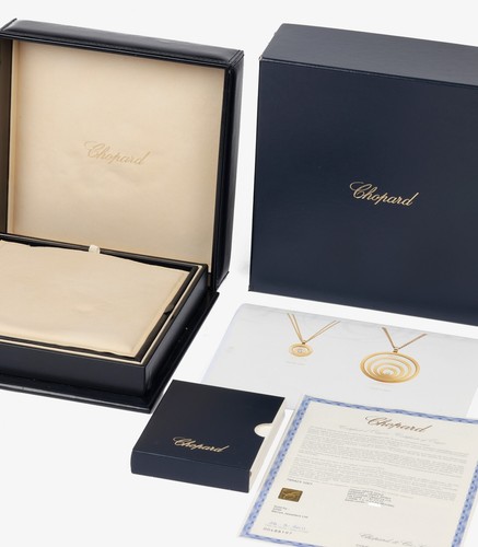 Colgante Happy Spirit de oro blanco de 18 quilates con pavé de diamantes Chopard - Imagen 4 de 4