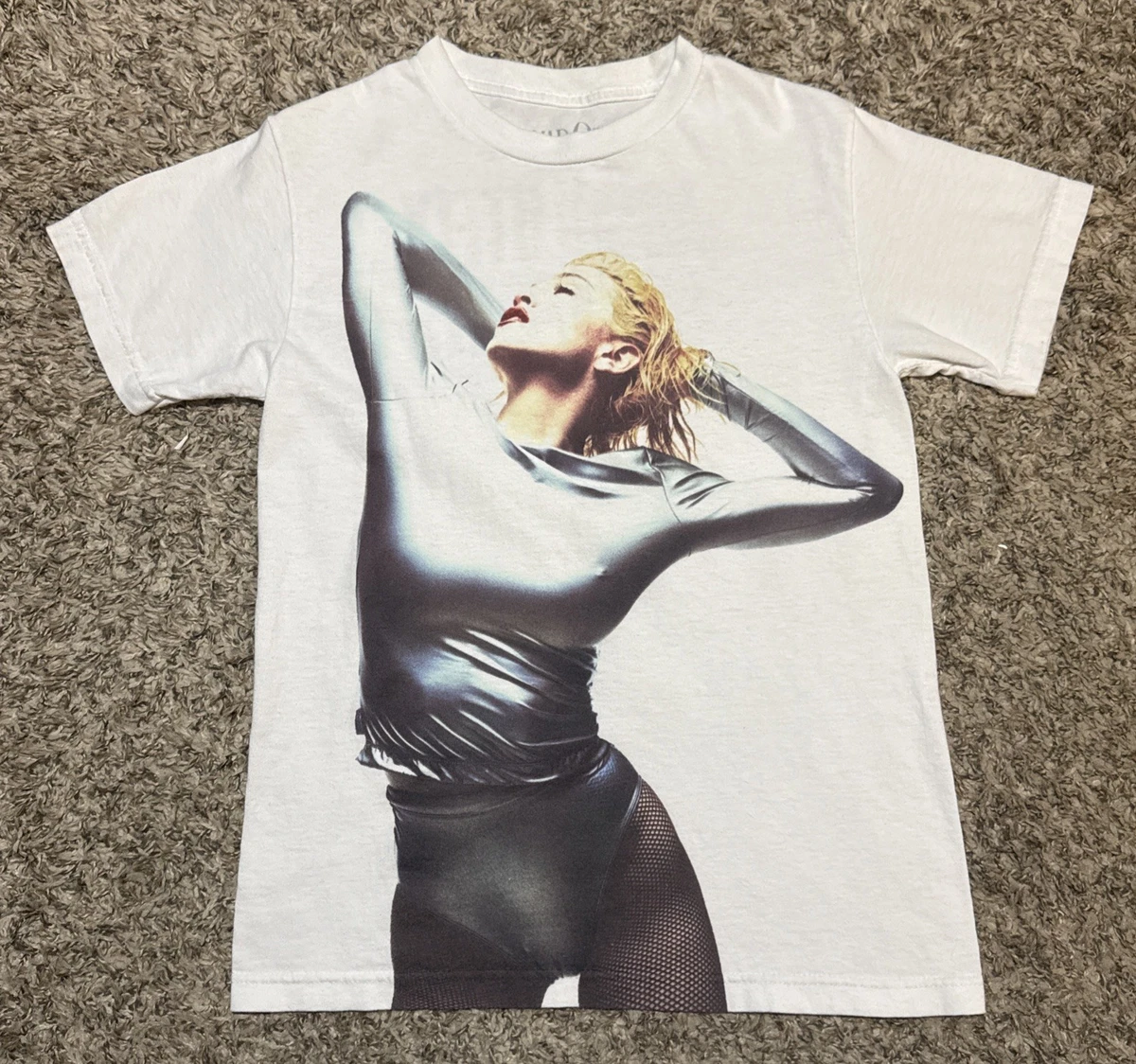 Preços baixos em Camisetas Madonna para Homens | eBay