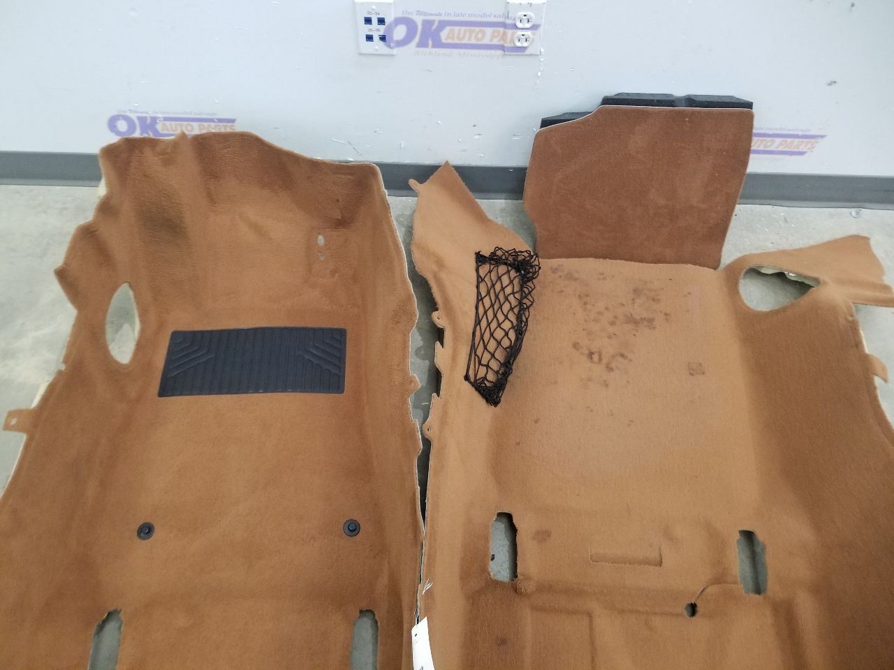 11 MERCEDES BENZ SLS AMG C197 INTERIOR CABIN CARPET SET PAIR BROWN