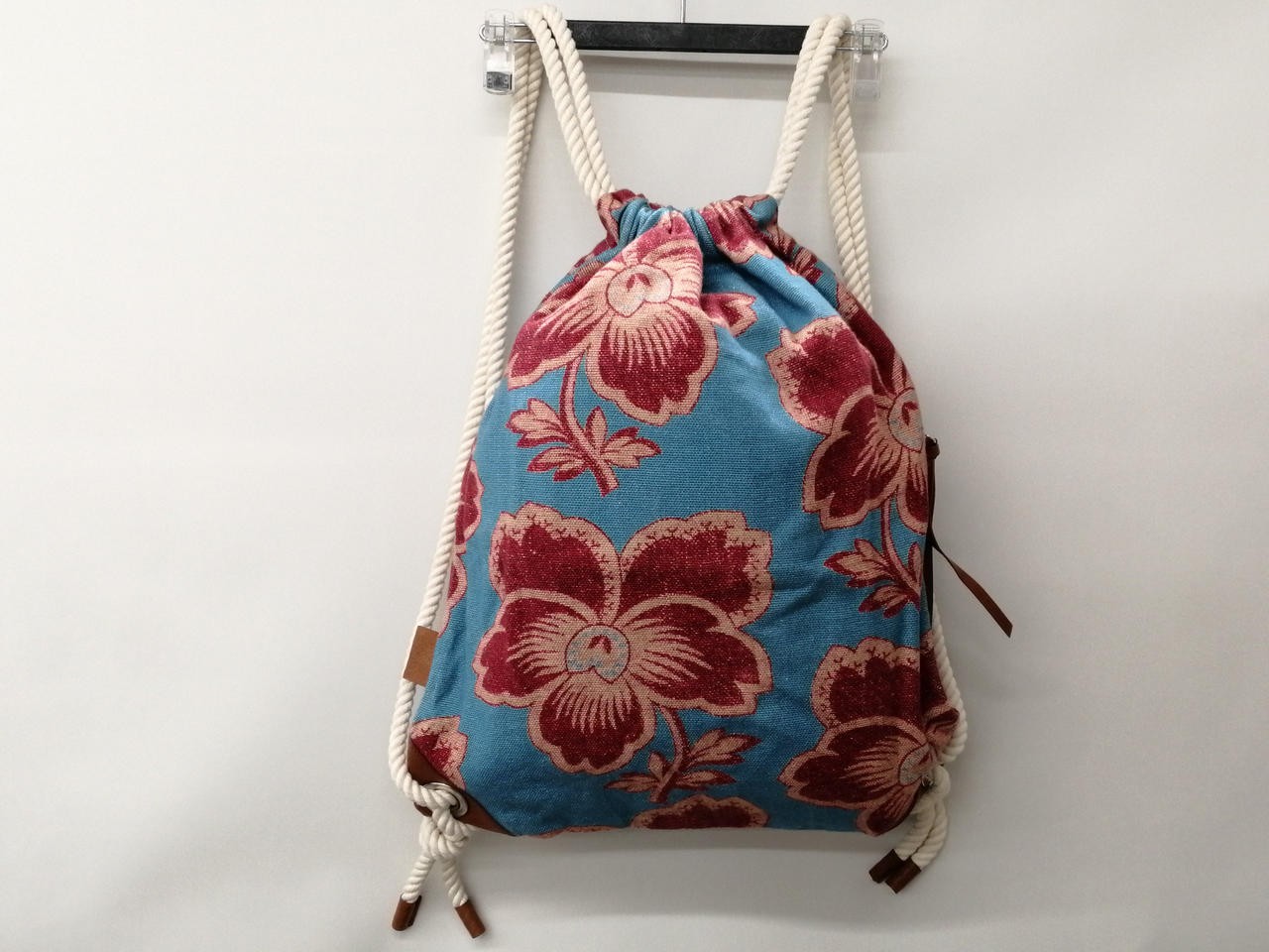 Drawstring Bag Model DANCING FLOWERS VIVIENNE WES… - image 1